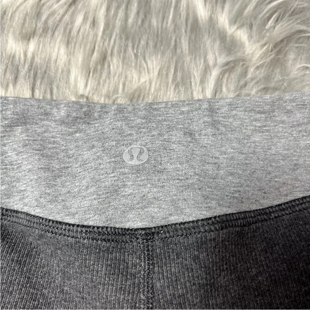Lululemon Ribbed Gray Ruched Leggings Size 6